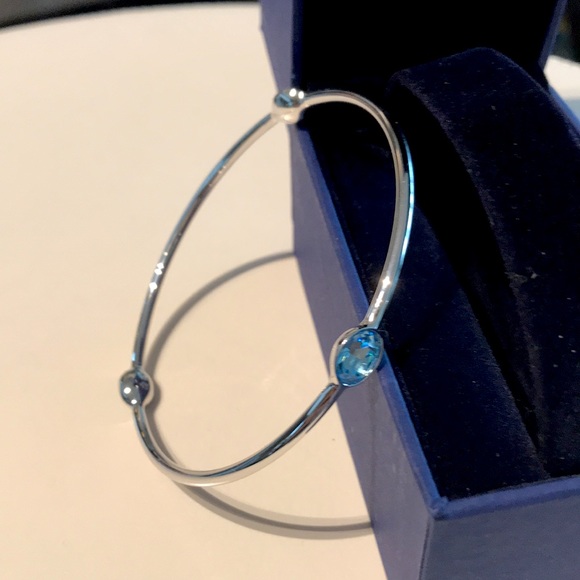 Swarovski Blue Crystal Bracelet 💙 - Picture 2 of 3